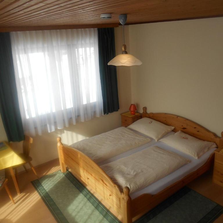 Gasthof Trattner Pension Waldhof - Dreibettzimmer - 4