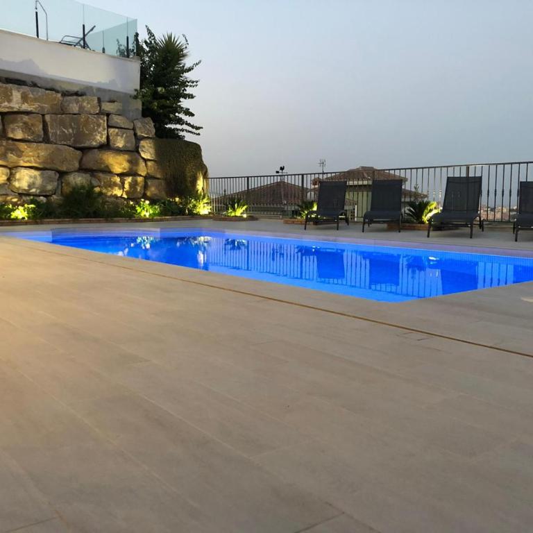Luxury Villa for 12 people - Villa - 6