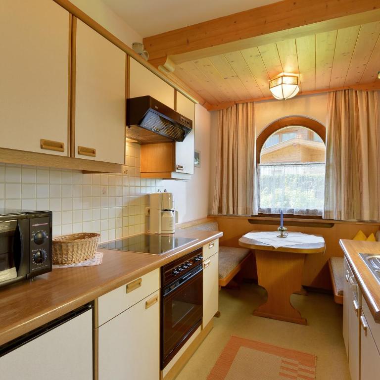 Haus Alexander - Apartment mit 2 Schlafzimmern - 9