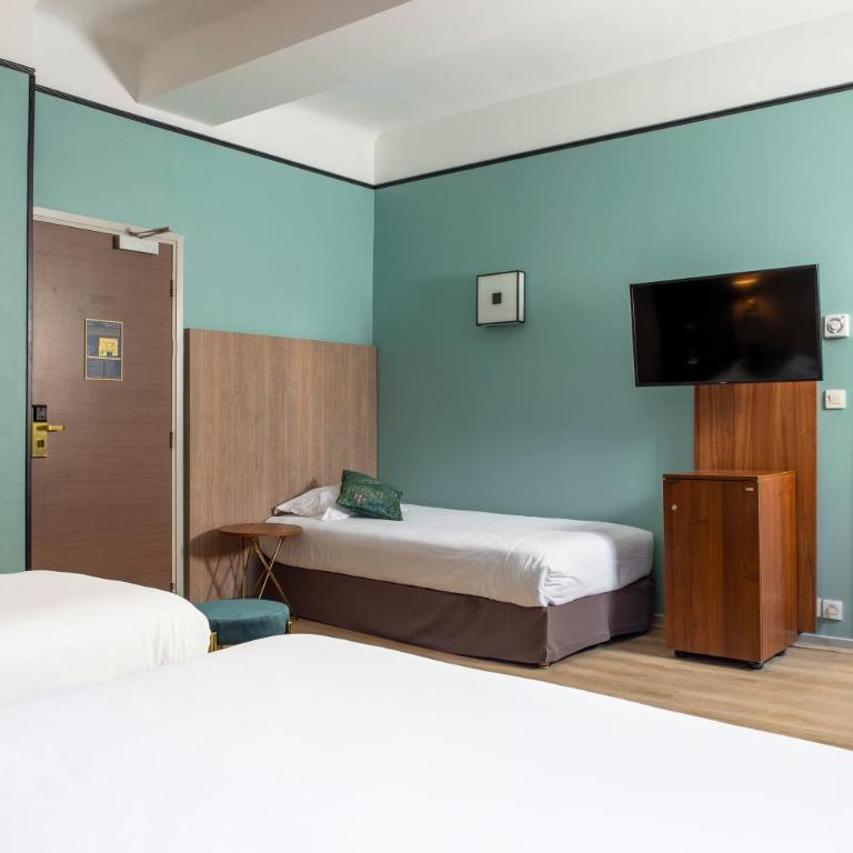 Hôtel Le Bristol - Chambre Quadruple Classique - 3