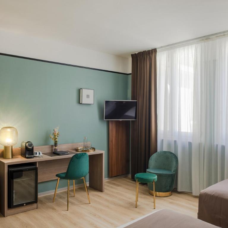 Hôtel Le Bristol - Chambre Supérieure - 2