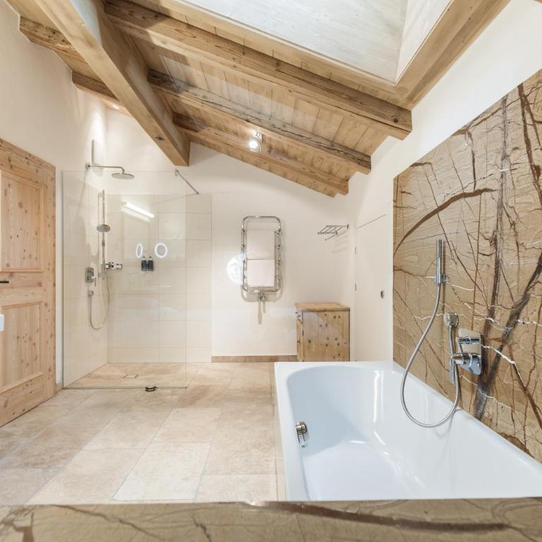 Gasthof Weyerhof - Deluxe Suite - 2