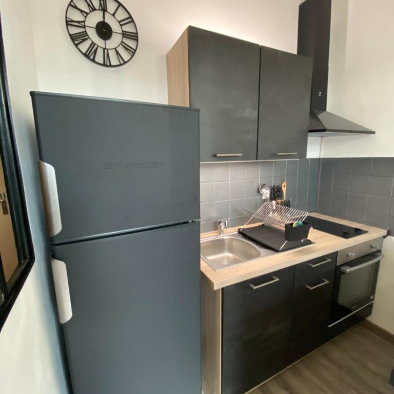 Studio lumineux en Centre Ville avec vue sur la Dent du Chat - Apartment mit 1 Schlafzimmer - 8