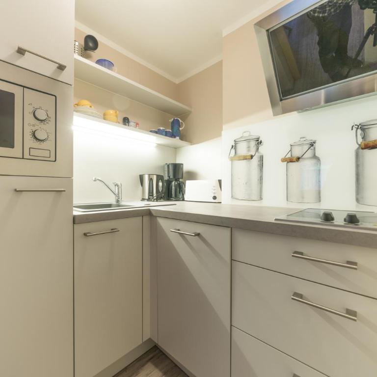 Gästehaus Brugger Martin - Superior One-Bedroom Apartment - 8