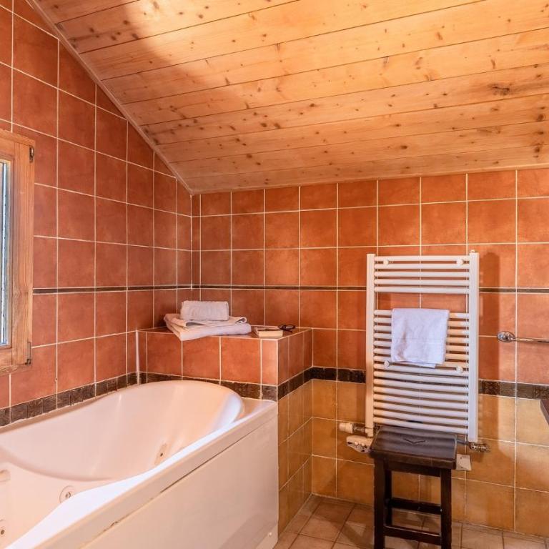 Madame Vacances Les Chalets de l'Altiport - Chalet 8 Chambres (15 Adultes) - 8