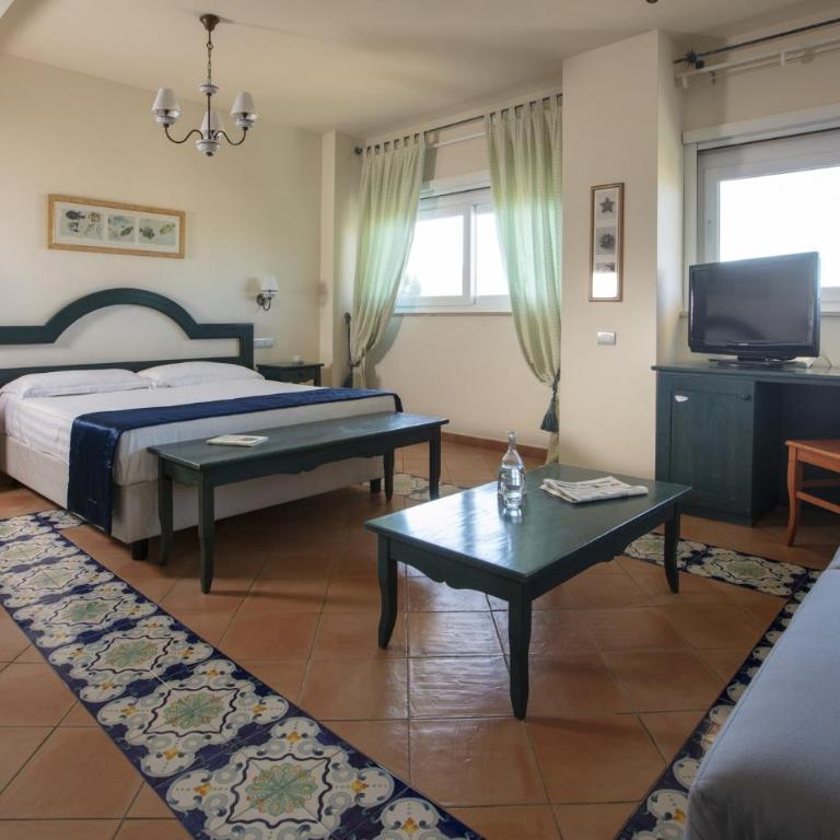 Summit Hotel - Camera Familiare Superior - 5