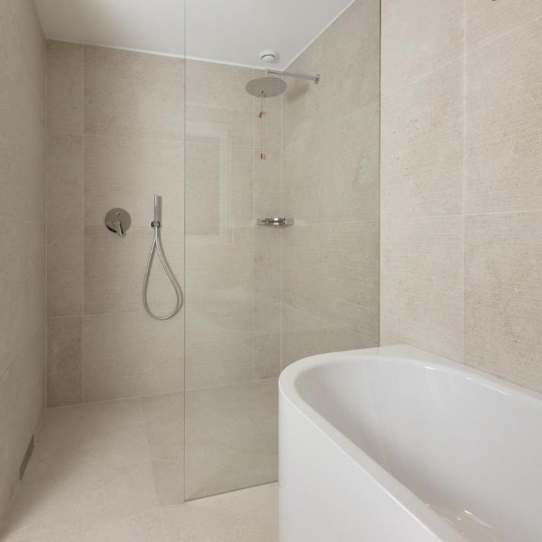 Summit Hotel - Junior Suite - 4