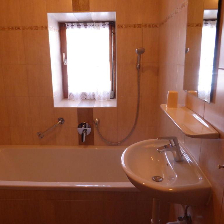 Schwaighof - Ferienhaus mit Dusche - 14