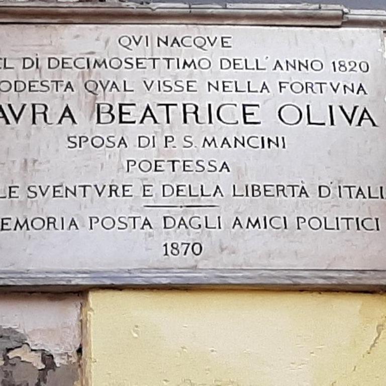 Casa Laura Oliva Mancini - Camera Familiare con Bagno Privato - 8
