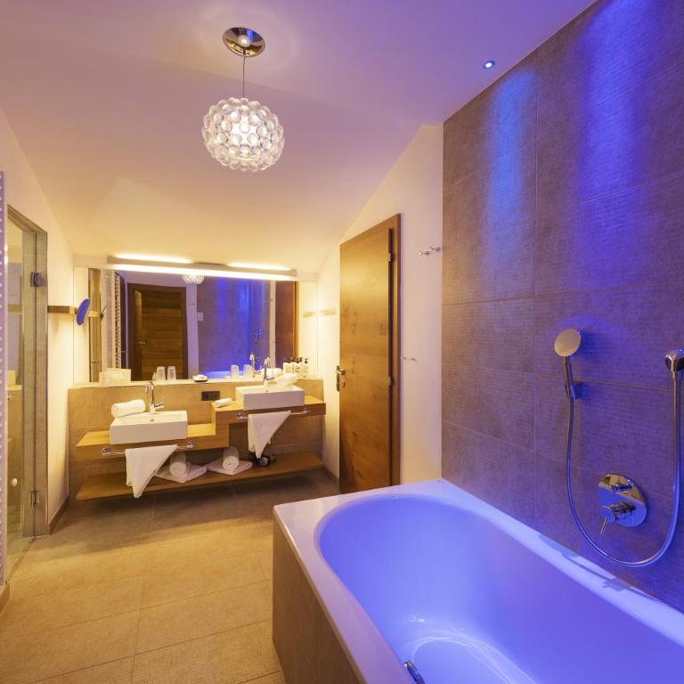 Almhof Family und Wellness Resort - Deluxe Suite - 4
