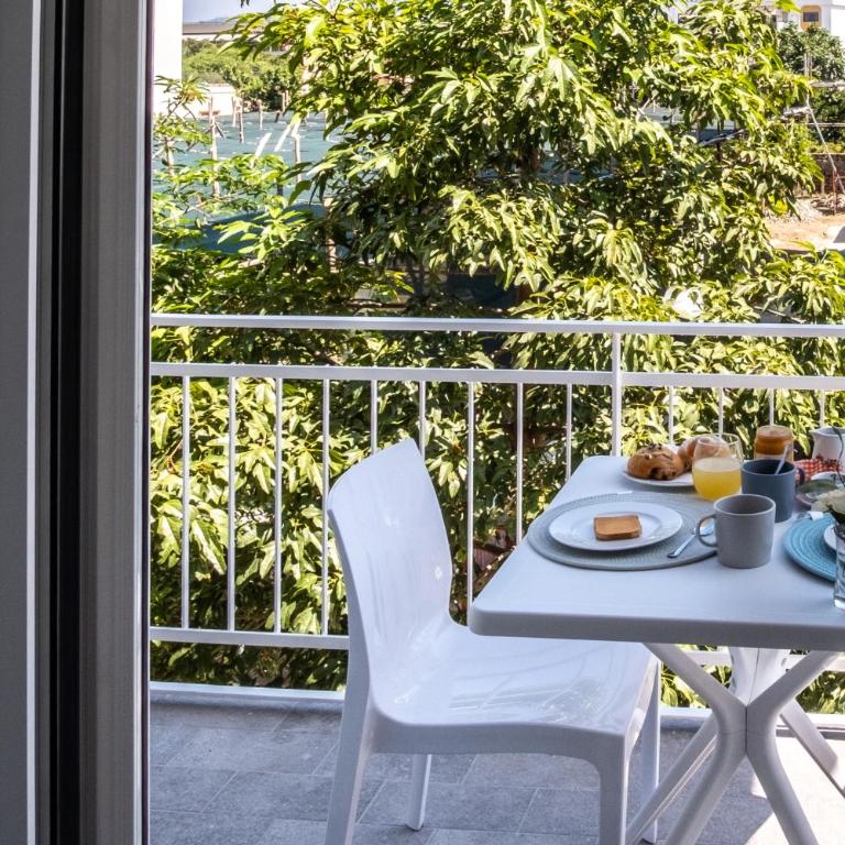 LEONE ROSSO APARTMENTs - One-Bedroom Apartment - 5
