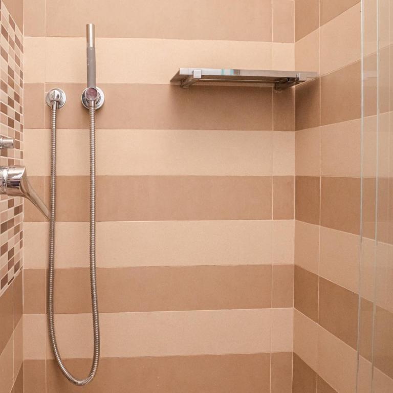 The Best Rent - Bright two-bedroom apartment in De Amicis - Appartamento con 2 Camere da Letto - 32