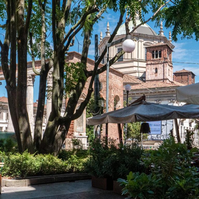 The Best Rent - Bright two-bedroom apartment in De Amicis - Appartamento con 2 Camere da Letto - 36
