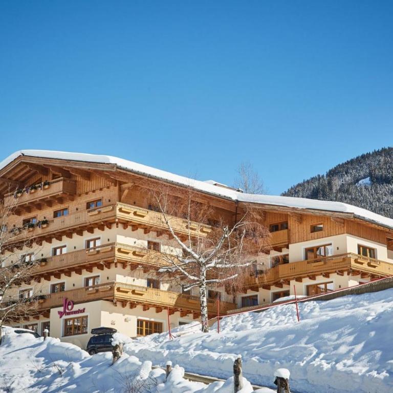 Johanneshof - Dein MOUNTAIN Wohlfühlhotel - Junior Suite mit Balkon - 1