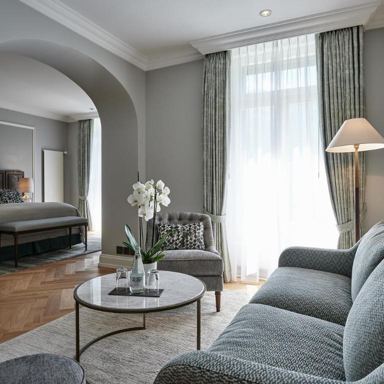 Victoria Jungfrau Grand Hotel & Spa - Deluxe Junior Suite - 5