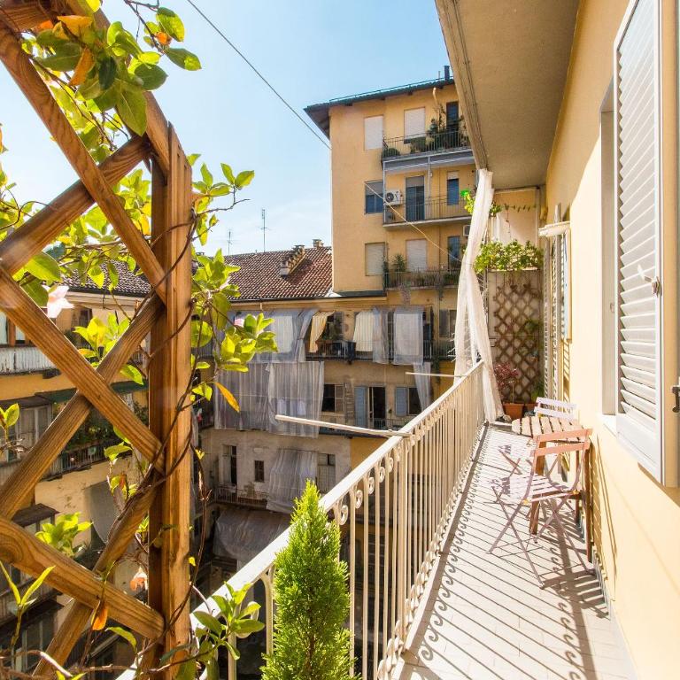 GuestHost - Porta Nuova & Parco del Valentino Roomy Flat - Appartamento con 2 Camere da Letto - 32
