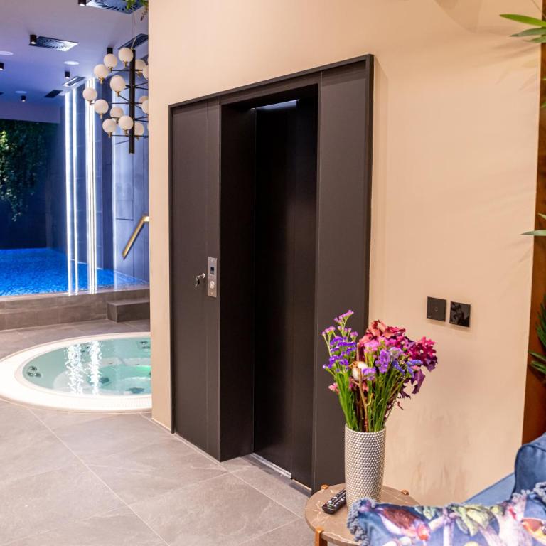 Marconio Wellness Private Pool & SPA - City Center - Apartman sa 2 Spavaće Sobe, Sopstvenim Bazenom i Spa Centrom - 26