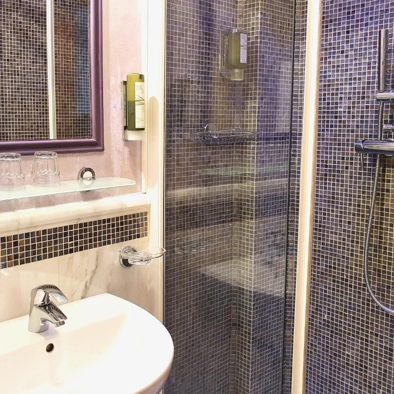 Hotel Aurora - Double or Twin Room - 12