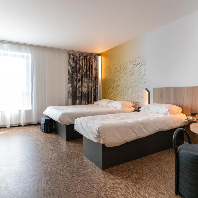 B&B HOTEL Poitiers Aéroport - Chambre Triple - 16