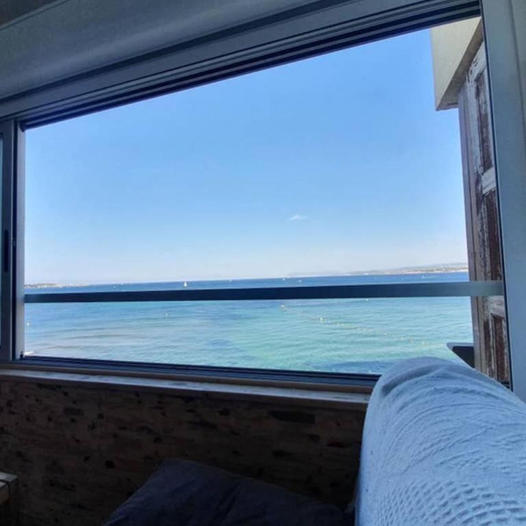 Miramare studio pieds dans l eau vue mer féerique 180 féerique - Apartment mit 1 Schlafzimmer - 10