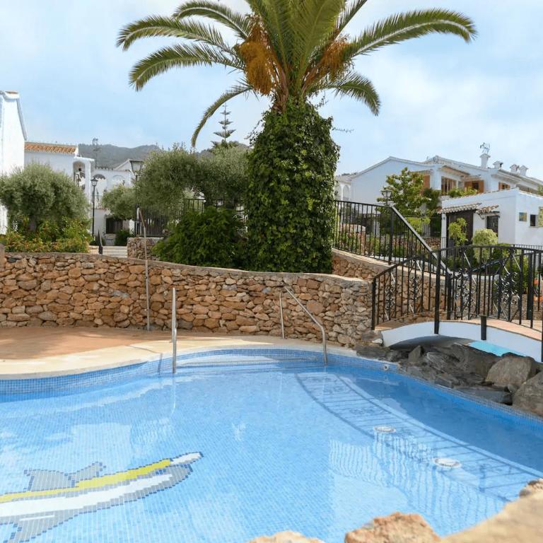 Right by the pool area in Capistrano Village - Apartamento de 1 dormitorio - 9