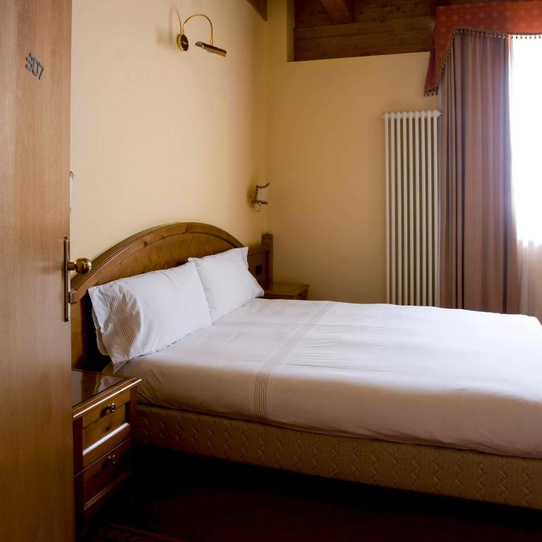 Grand Hotel Paradiso - Camera Standard Doppia con Letti Singoli - 1