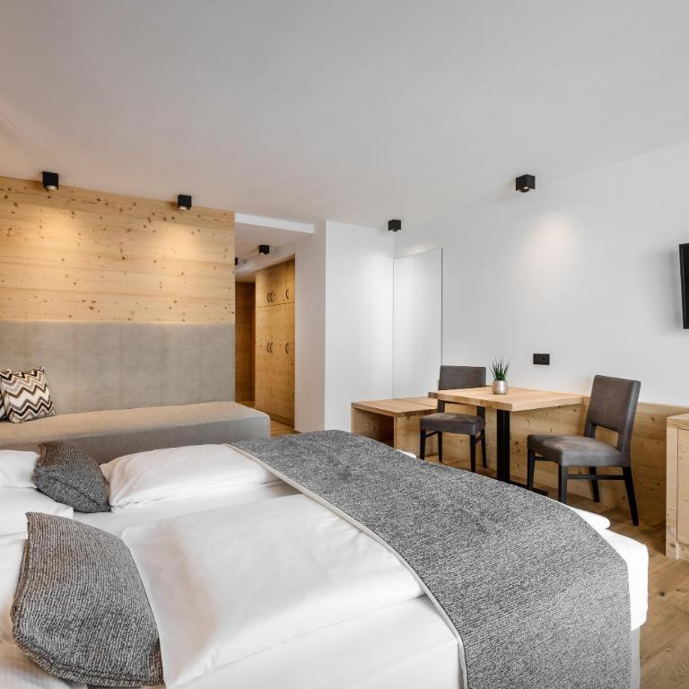 Hotel Arkadia - "Adults Only" - Camera Matrimoniale/Doppia con Letti Singoli con Vista - 2