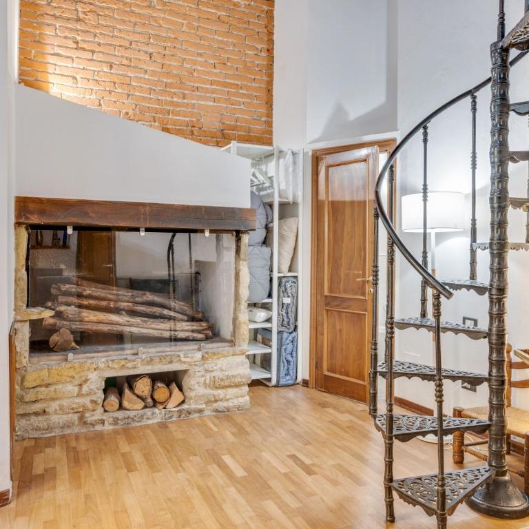 GuestHost - Palazzo Pitti Apartment with Terrace - Three-Bedroom Apartment - 4
