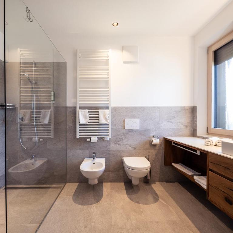 B&B Boutiquehotel Clara - Monolocale Superior con Balcone e Vista Montagna - 5