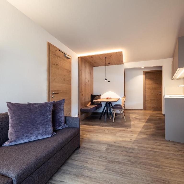 B&B Boutiquehotel Clara - Appartamento Premium con Balcone e Vista Montagna - 6