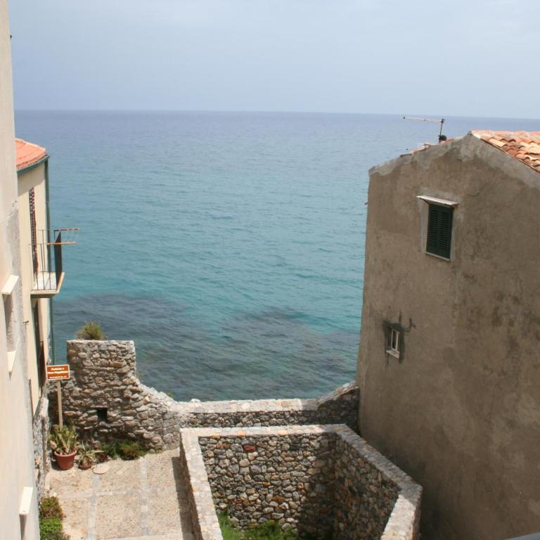 Gaia Holidays Apartments - One-Bedroom Apartment with Sea View - Via Candeloro 43 - 4