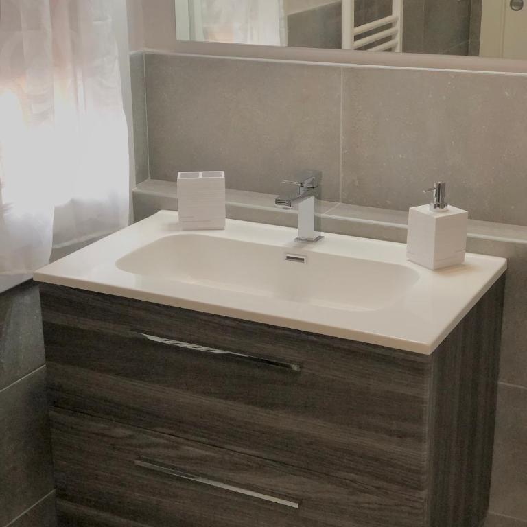 BB Veronesi - Double Room with Extra Bed - 12