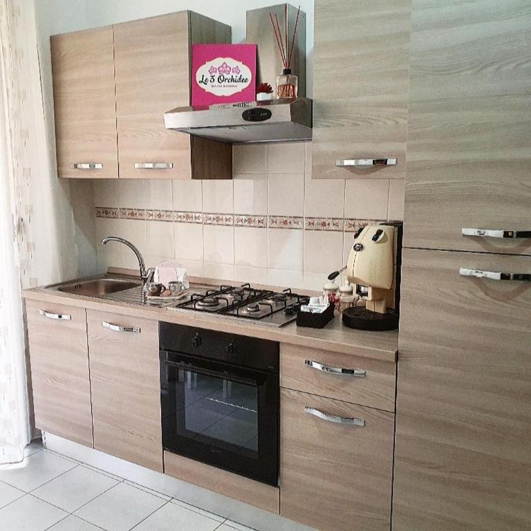 Le tre orchidee - Camera Matrimoniale con Bagno Privato - 18