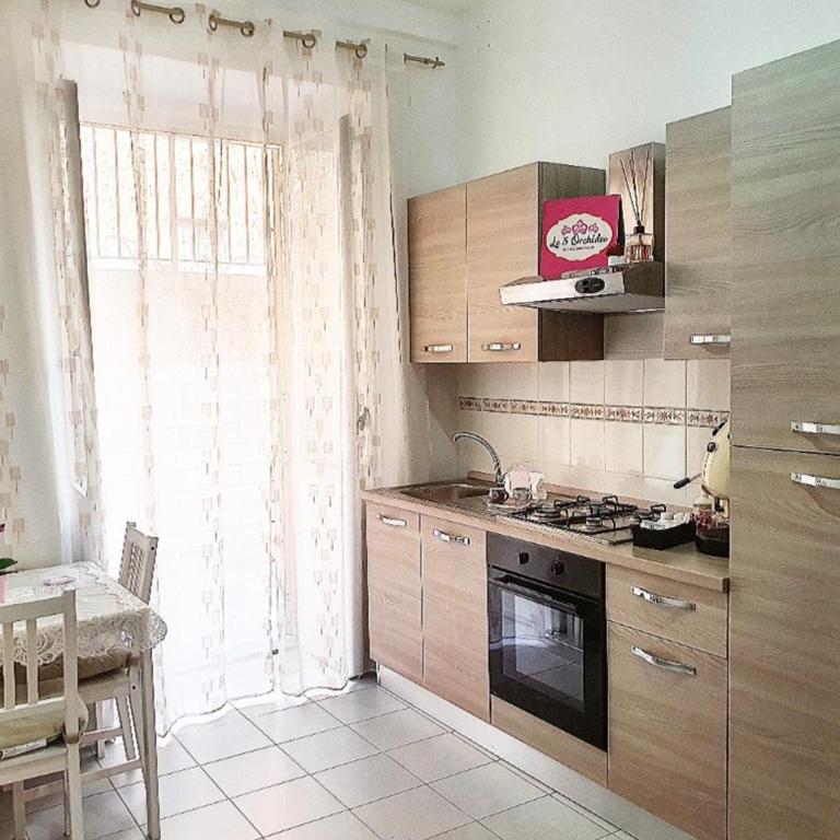 Le tre orchidee - Camera Matrimoniale con Bagno Privato - 17
