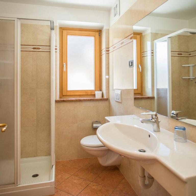 Appartamenti Alba - Appartamento con 2 Camere da Letto - 1