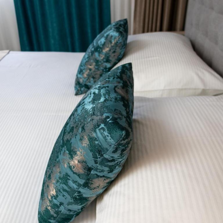 Hotel Amicus - Deluxe Room - 17