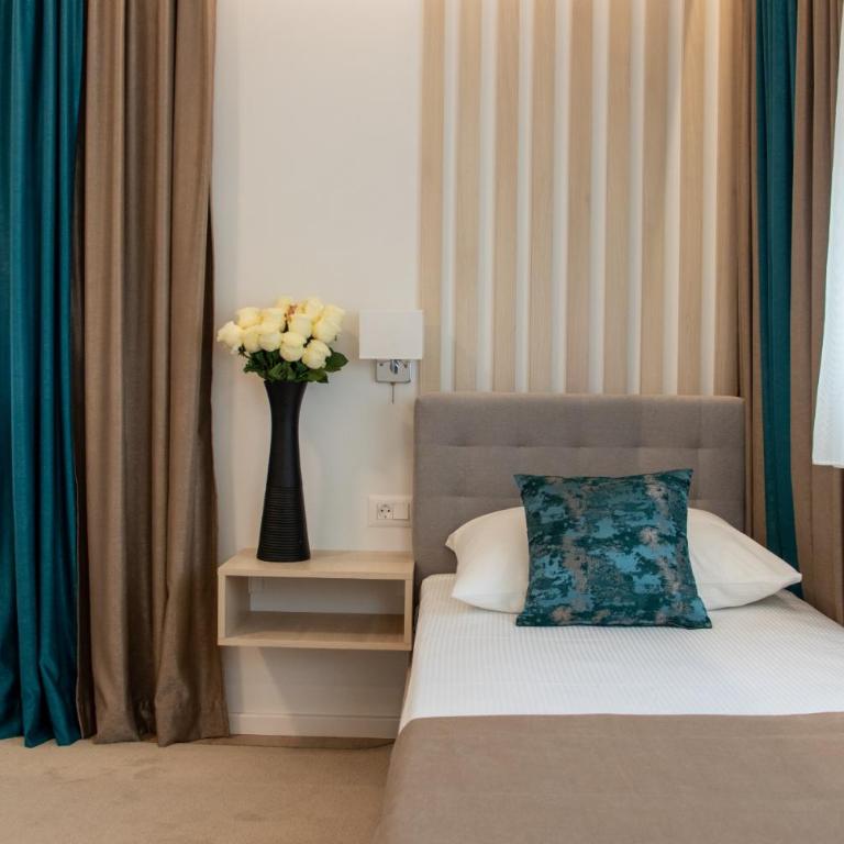 Hotel Amicus - Deluxe Single Room - 3