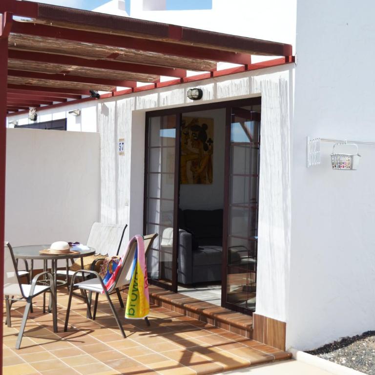 Castillo Sol Bungalow - One-Bedroom House - 10