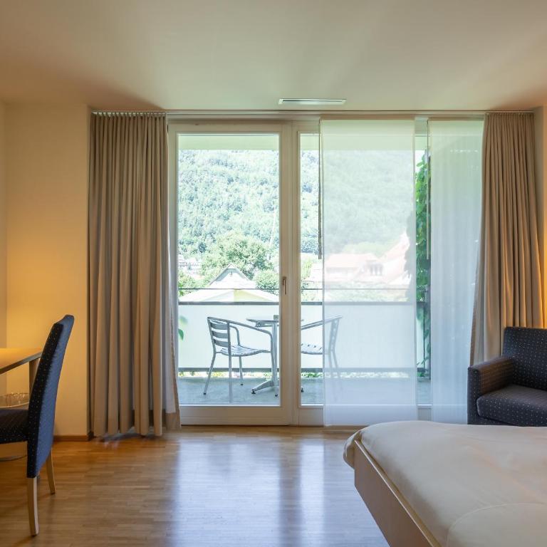 Hotel Artos Interlaken - Classic Single Room with Grandlit and Balcony - 2