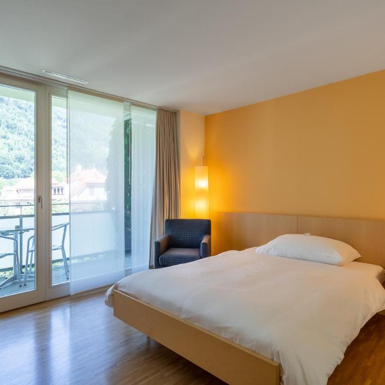 Hotel Artos Interlaken - Classic Single Room with Grandlit and Balcony - 3