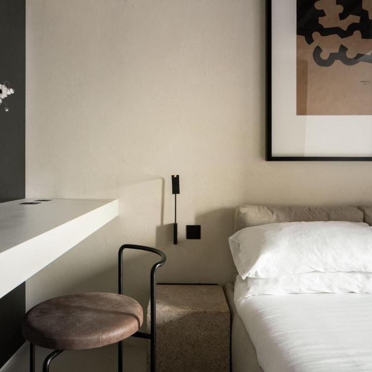 Hotel Scenario - Double Room - 7