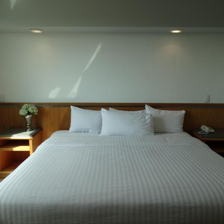 Hotel Amberes - Standard Room - 3