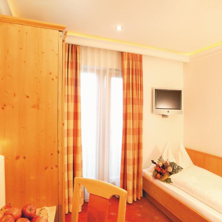 Vitalhotel Samnaunerhof - Einzelzimmer mit Balkon - 3