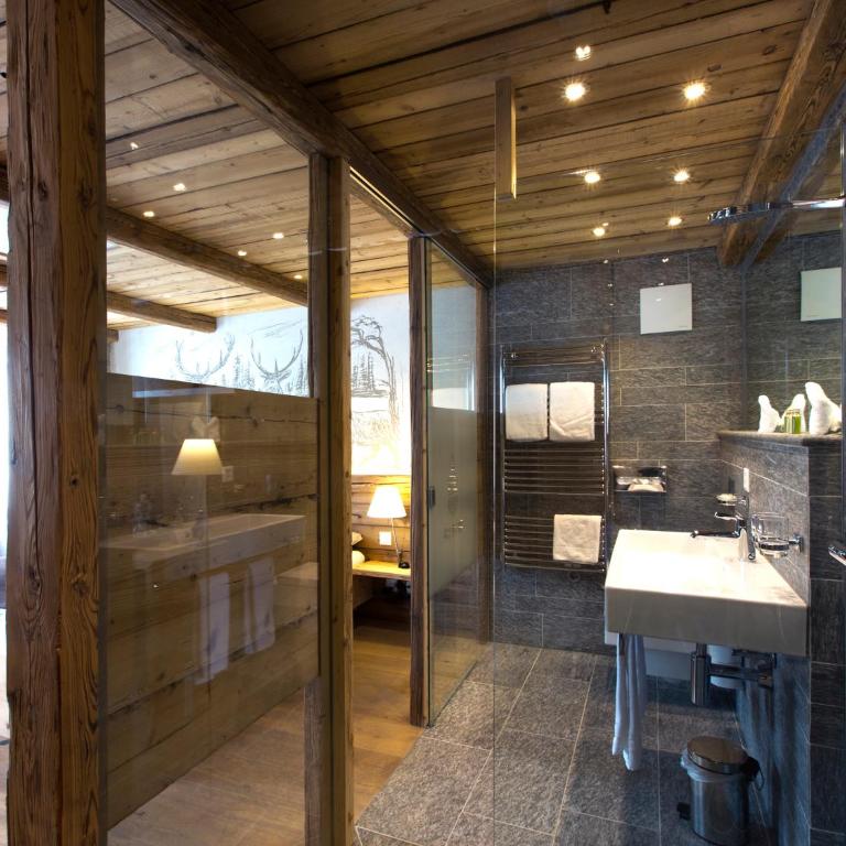 Hotel Crusch Alba Zernez - Deluxe Doppelzimmer Graphite - 8