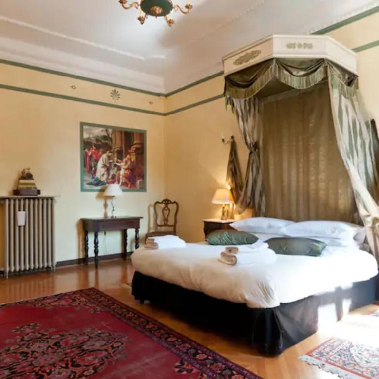 Charming large palazzo in center Venice for up to 9 people - Apartment - 9