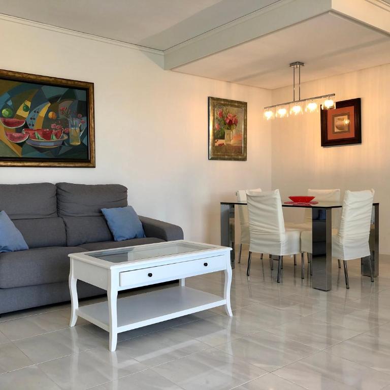 Mesana 102 / Penthouse - Two-Bedroom Apartment - 7