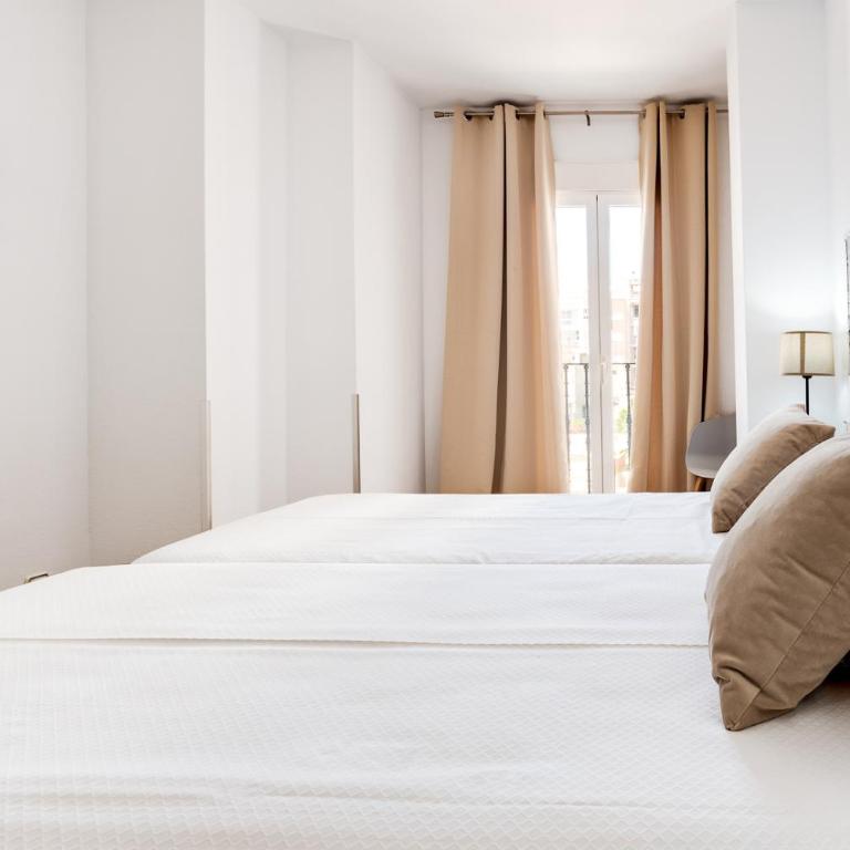 Hotel Madrid - Habitación Doble con vistas a la ciudad - 1 o 2 camas - 21