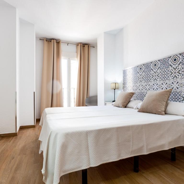 Hotel Madrid - Habitación Doble con vistas a la ciudad - 1 o 2 camas - 20