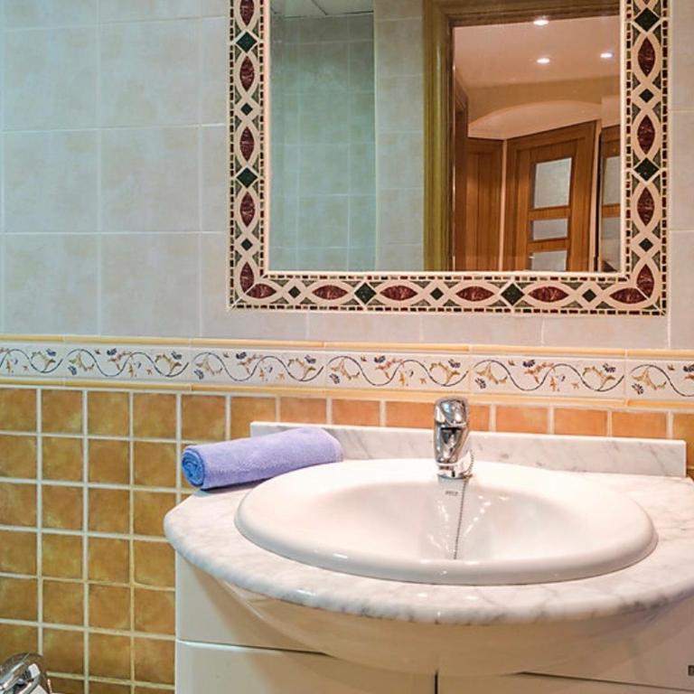 Apartamentos Torreon Del Mar - Apartment with Pool View - 7