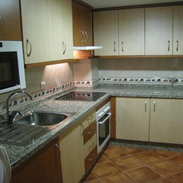 Apartamentos Torreon Del Mar - Two-Bedroom Apartment - 13